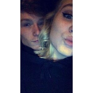 Meet your Posher, Maura