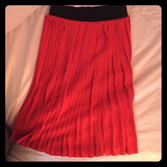 Sugar lips size small red skirt