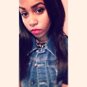 Meet your Posher, Averi