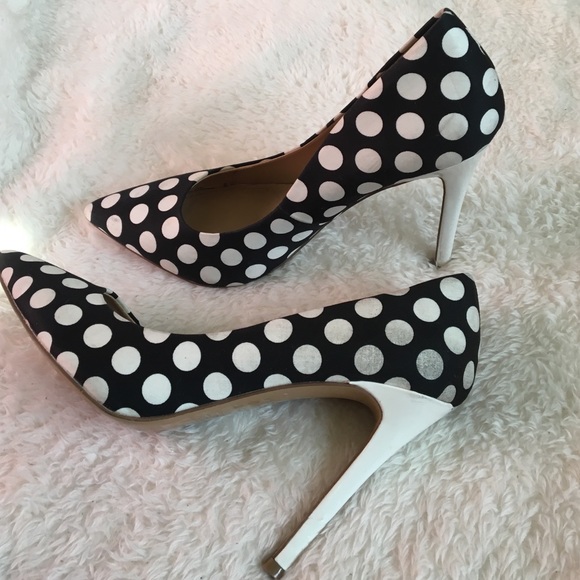 🔸sold🔸Express Polkadot Pumps - Picture 4 of 4