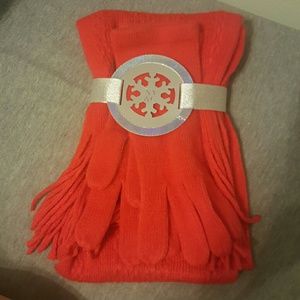 New York & Company Scarf and Glove Set