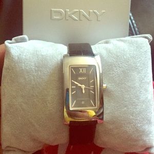 Rectangular faced Leather wrist band watch