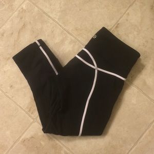 Lulu cropped pants