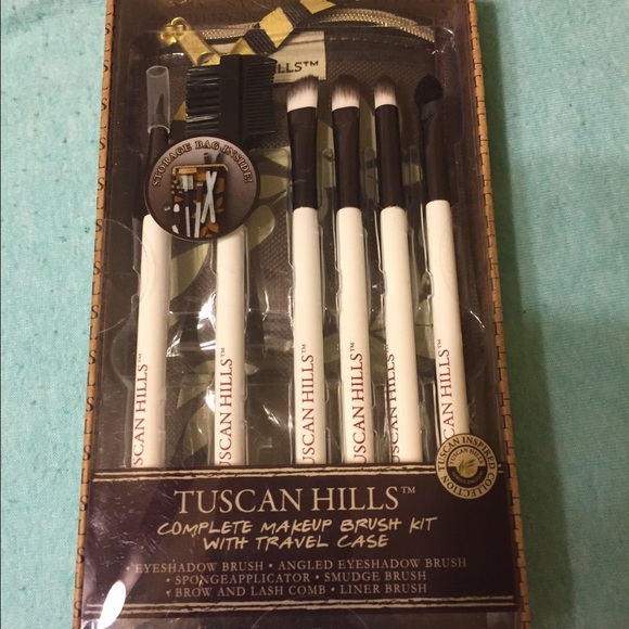 Other - Makeup brushes and travel case