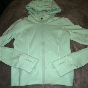 Lululemon cropped hoodie
