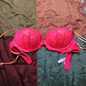 Only tried on new vs bra