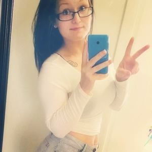 Meet your Posher, Caitlyn