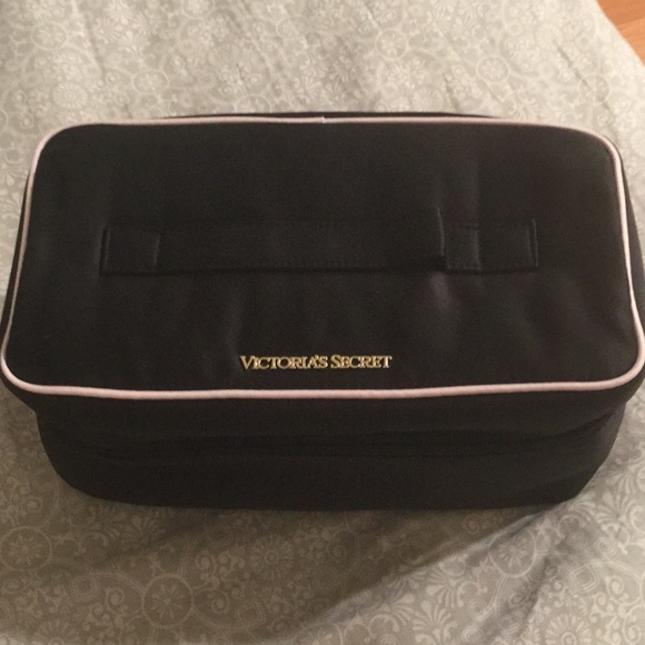Victoria secret travel bra bag