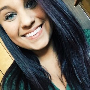 Meet your Posher, Kendra