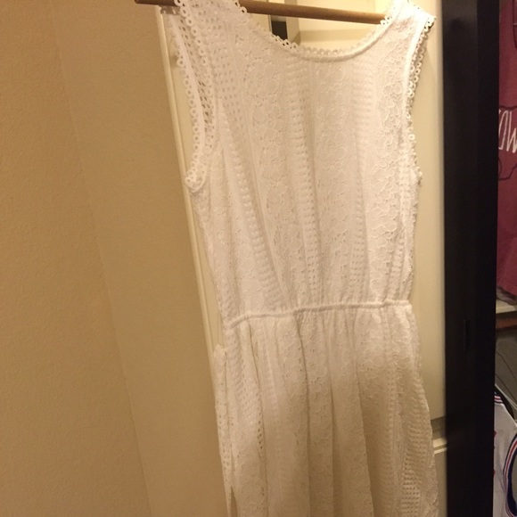 White lace dress