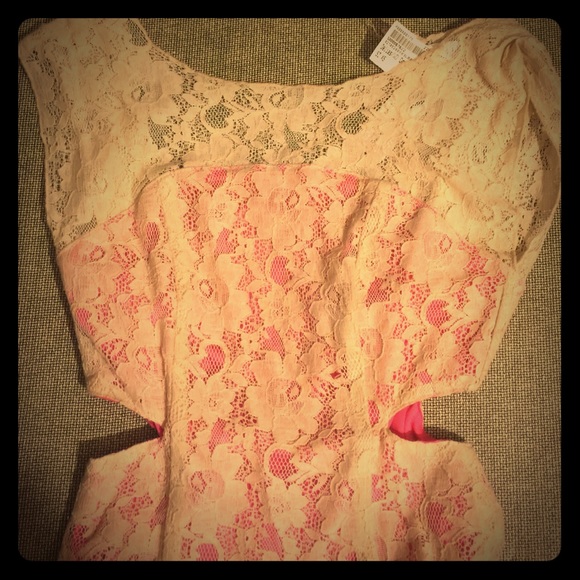 Delias dress cutouts lace pink cream short dress
