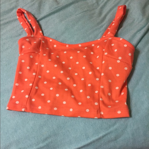 Fiancée coral crop top