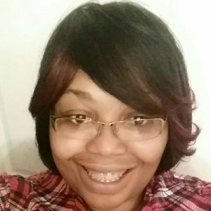 Meet your Posher, Felisha