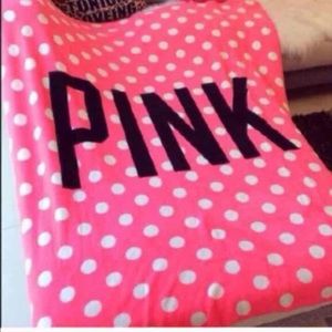 PINK Vs Fleece Blanket