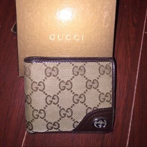 Gucci wallet
