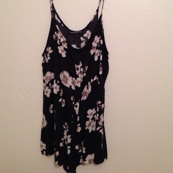 Black and white floral romper!