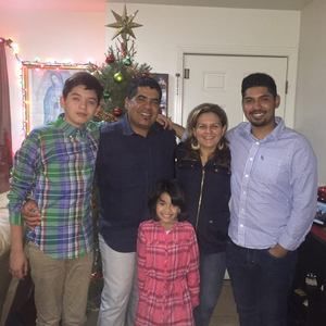 Meet your Posher, Carlos