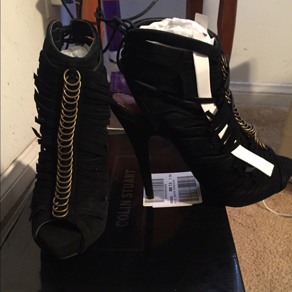 NWT Colin Stuart Suede Black Fringe booties🙂