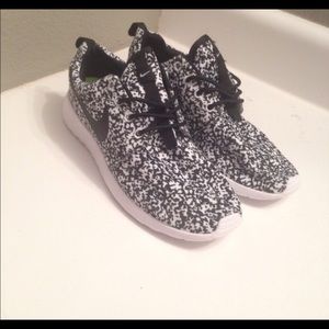 Custom Nike Roshe Oreo Speckle