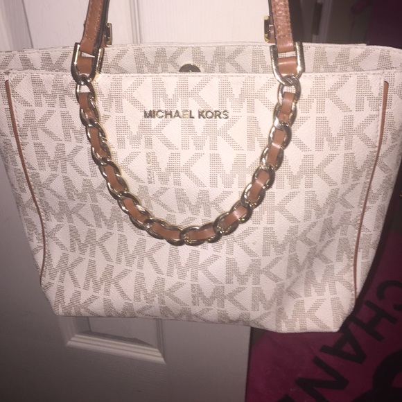 White MK