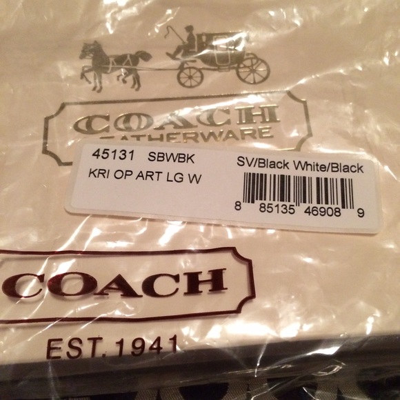 Women's Coach Clutch - Picture 4 of 4