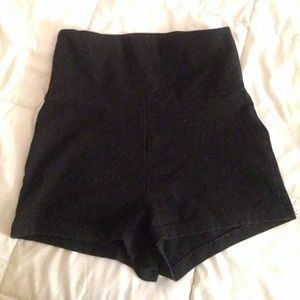 Black highwaisted cotton shorts