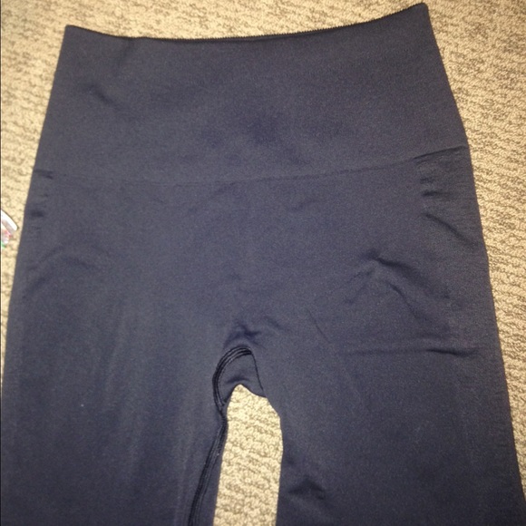 Lulu seamless crop pants