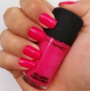 MAC Beautiful bright pink Nail Polish