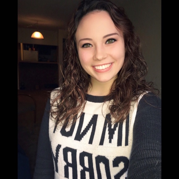 Meet your Posher, Rhiannon