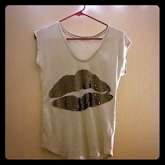 EXPRESS Women's fashion tee XS
