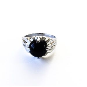 Black stone ring