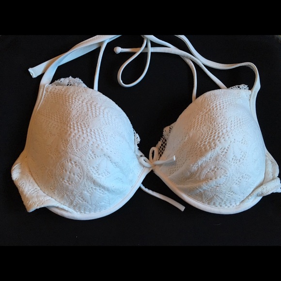 Victoria's Secret Push Up Halter - Picture 3 of 3