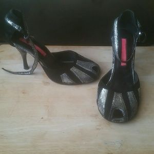 Sexy ankle strap heels...