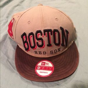 Boston red socks hat 5$ sticker still on it