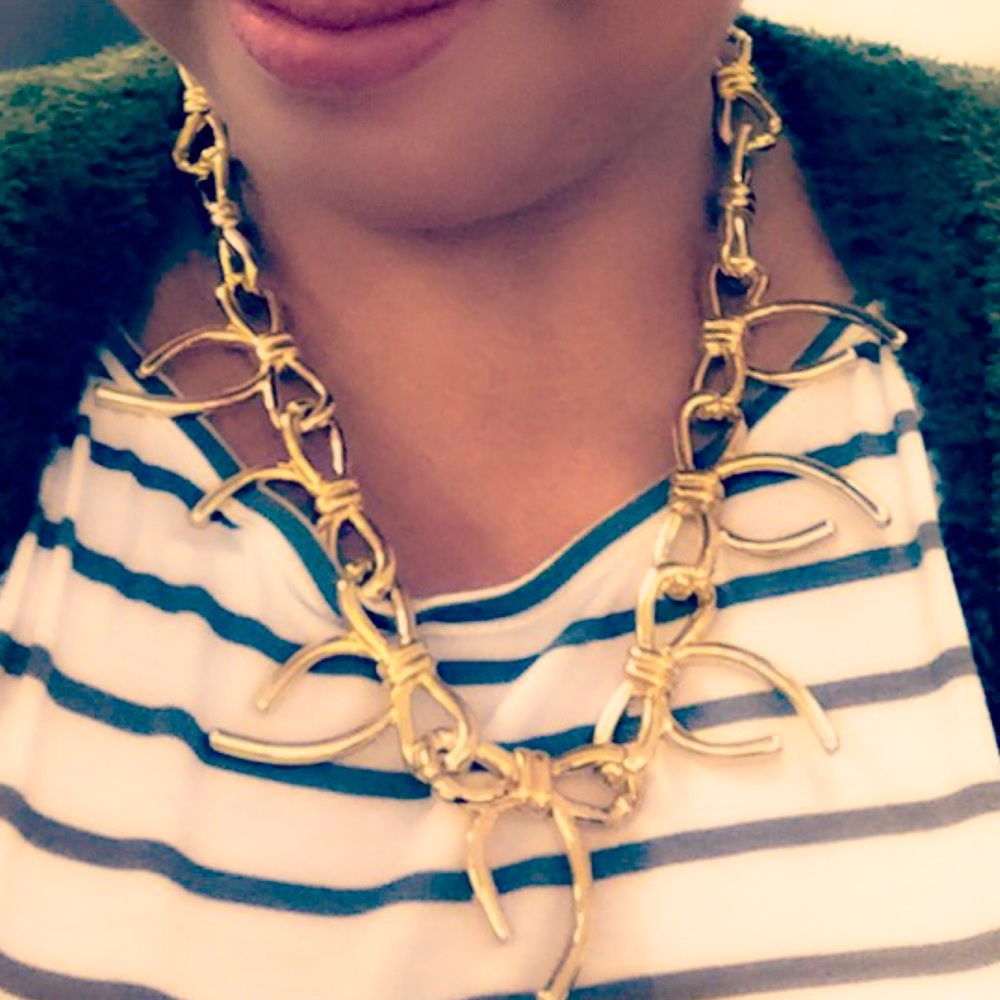 💕NWT💕BAUBLEBAR Bow Collar Necklace💕 - Picture 4 of 4