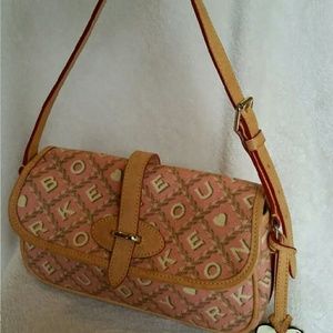 Dooney bourke
