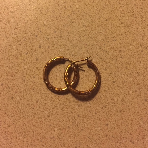 ✨ Small Gold Hoop Earrings ✨