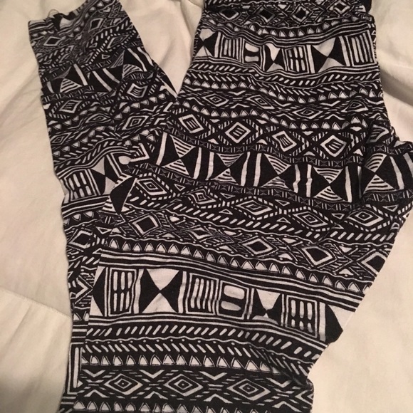 PRINT LEGGINGS