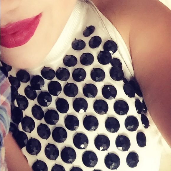 ✨TRADED✨White turtleneck shirt with black stones. - Picture 2 of 2