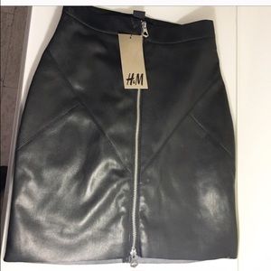 H&M skirt in Black