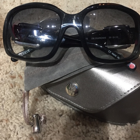 Michele sunglasses ❌❌ON HOLD❌❌