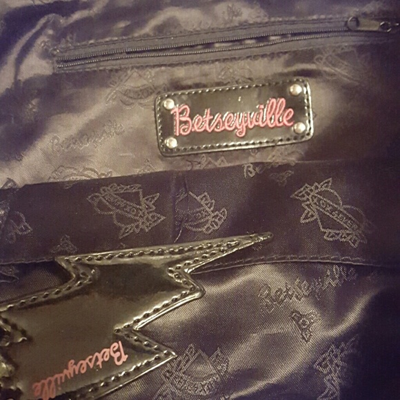 Betsey Johnson tote - Picture 4 of 4