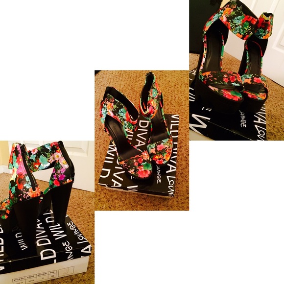 Brand New Floral Heels 🔥🌺❤️