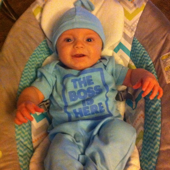 Meet your Posher, April - Picture 2 of 4