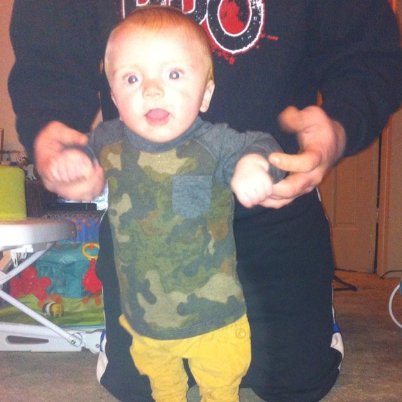 Meet your Posher, April - Picture 4 of 4