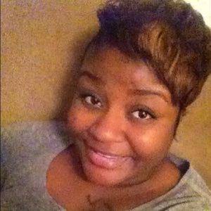 Meet your Posher, Donyelle