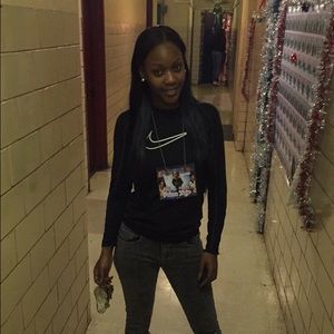 Meet your Posher, Temisha