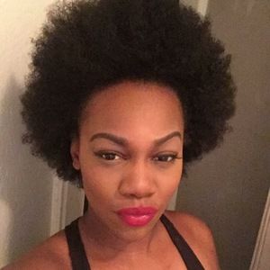 Meet your Posher, Nakia