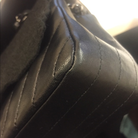 Chanel Mini Chevron So Black - Picture 6 of 8