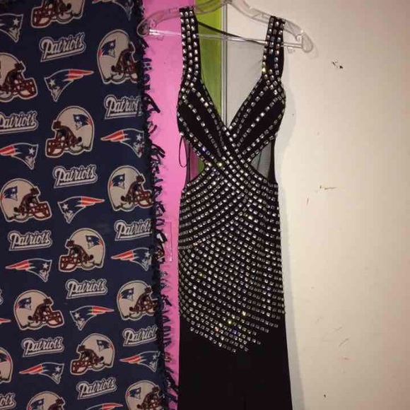 Prom dress - Picture 3 of 4